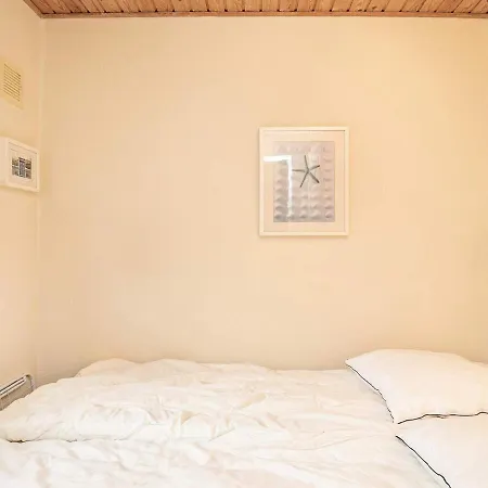 Ferienhaus 4 Person In R Sk Bing