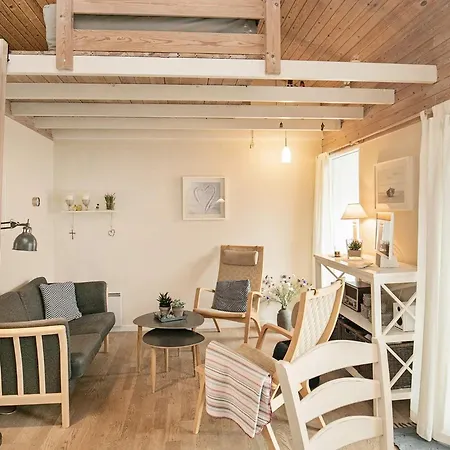 Holiday home 4 Person In Aeroskobing-by Traum *